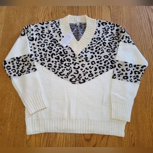 🖤NEW Just Fashion V Neck Leopard Sweater XXL